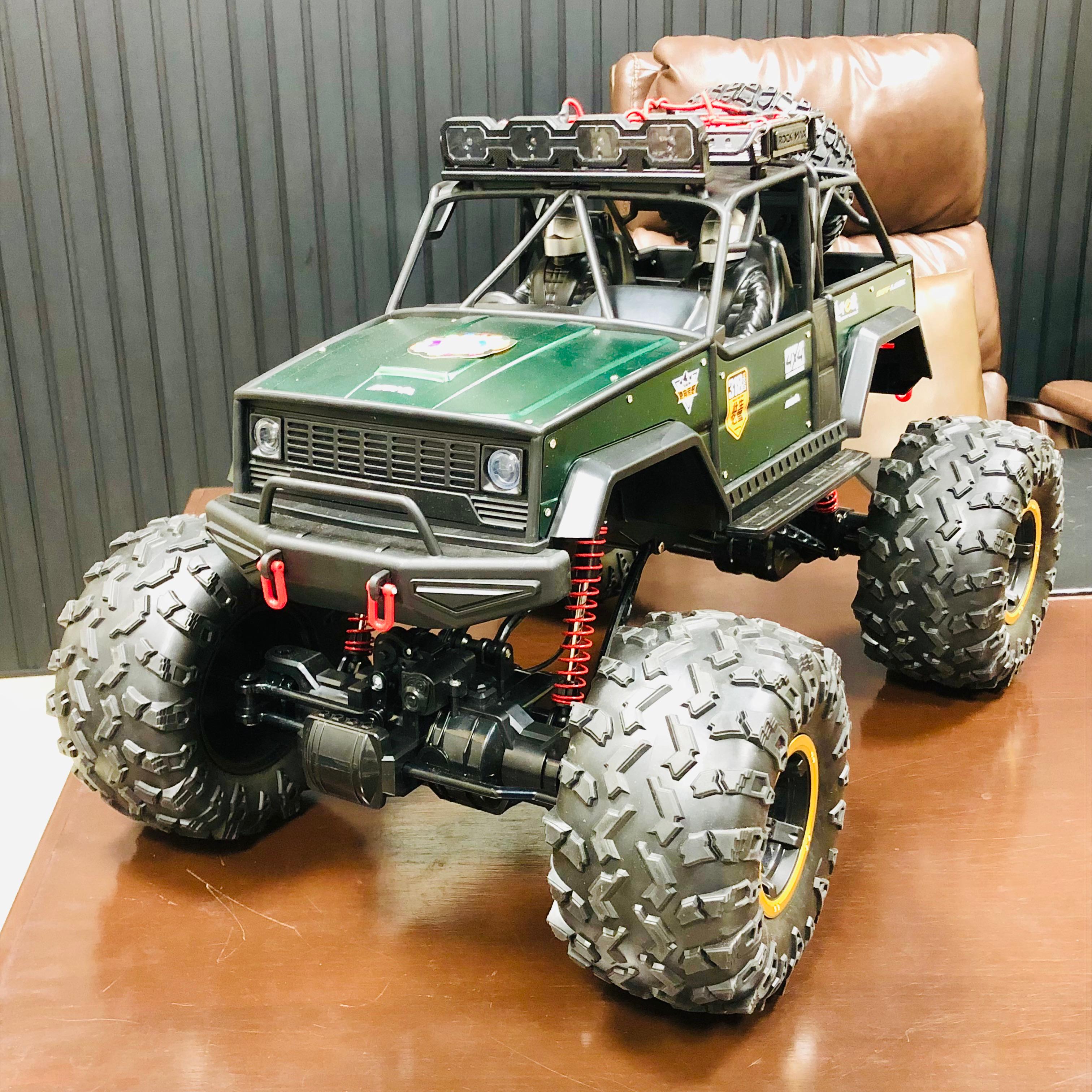 2.4GHz RC Giant Moka Alloy Off-Road Rock Crawler Truck