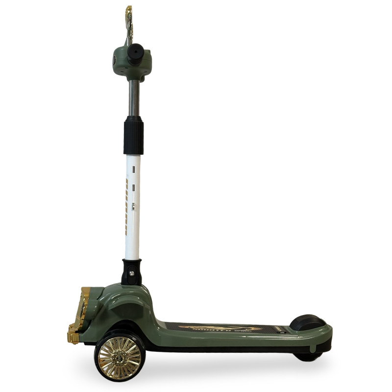 Vintage Car Design Kids Scooter With Light & Music - Green